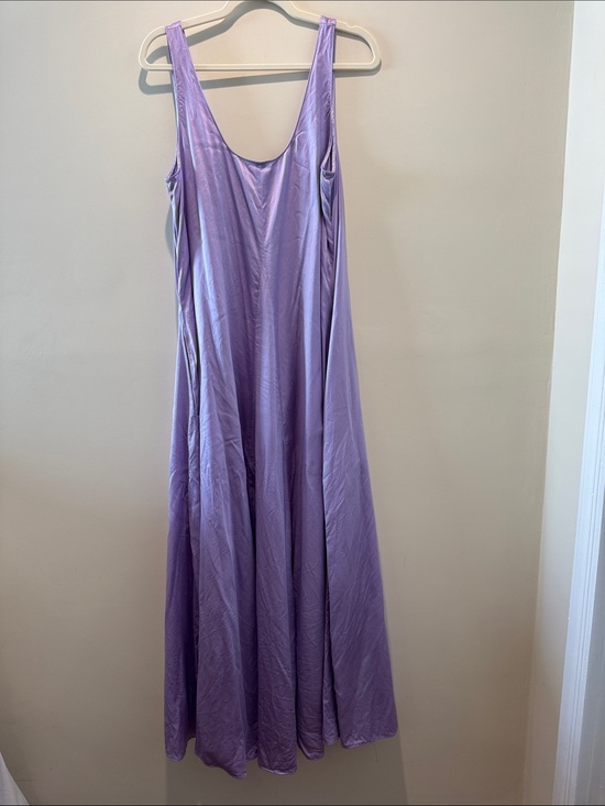 Banana Republic Dresses & Skirts - BR 100% Silk Lavender Maxi Dress - Elegant Flowing Scoop Neck - Large